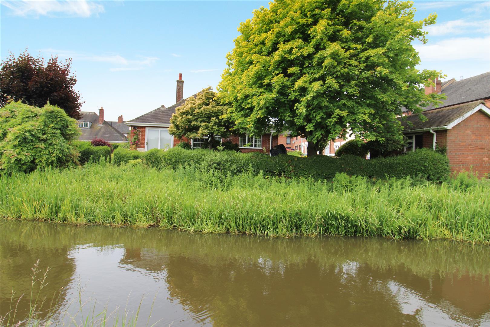 Shotsfield Place, Milton, Stoke-On-Trent